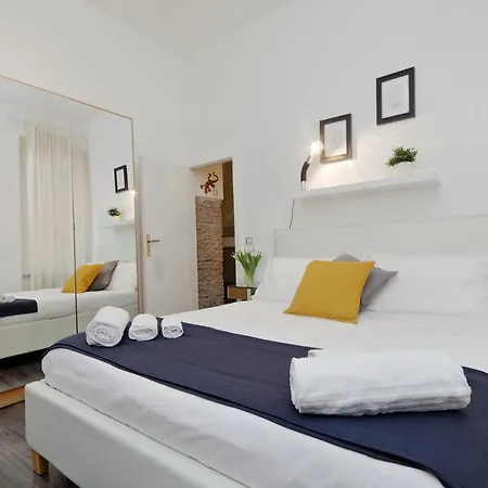 Urbana Apartment-3