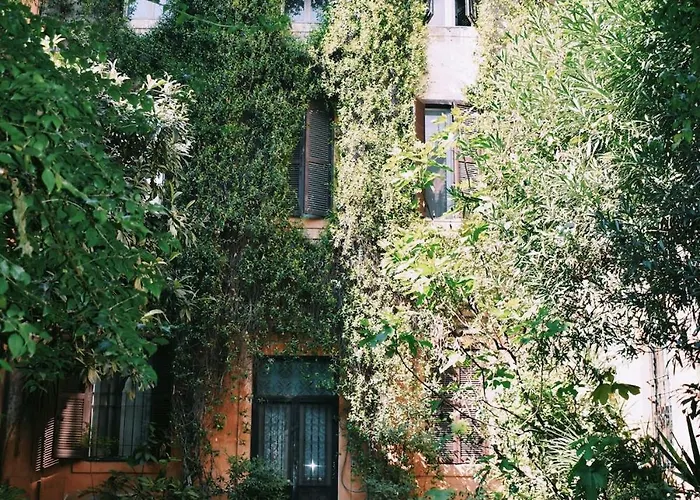 Casa Beatrice, Trastevere